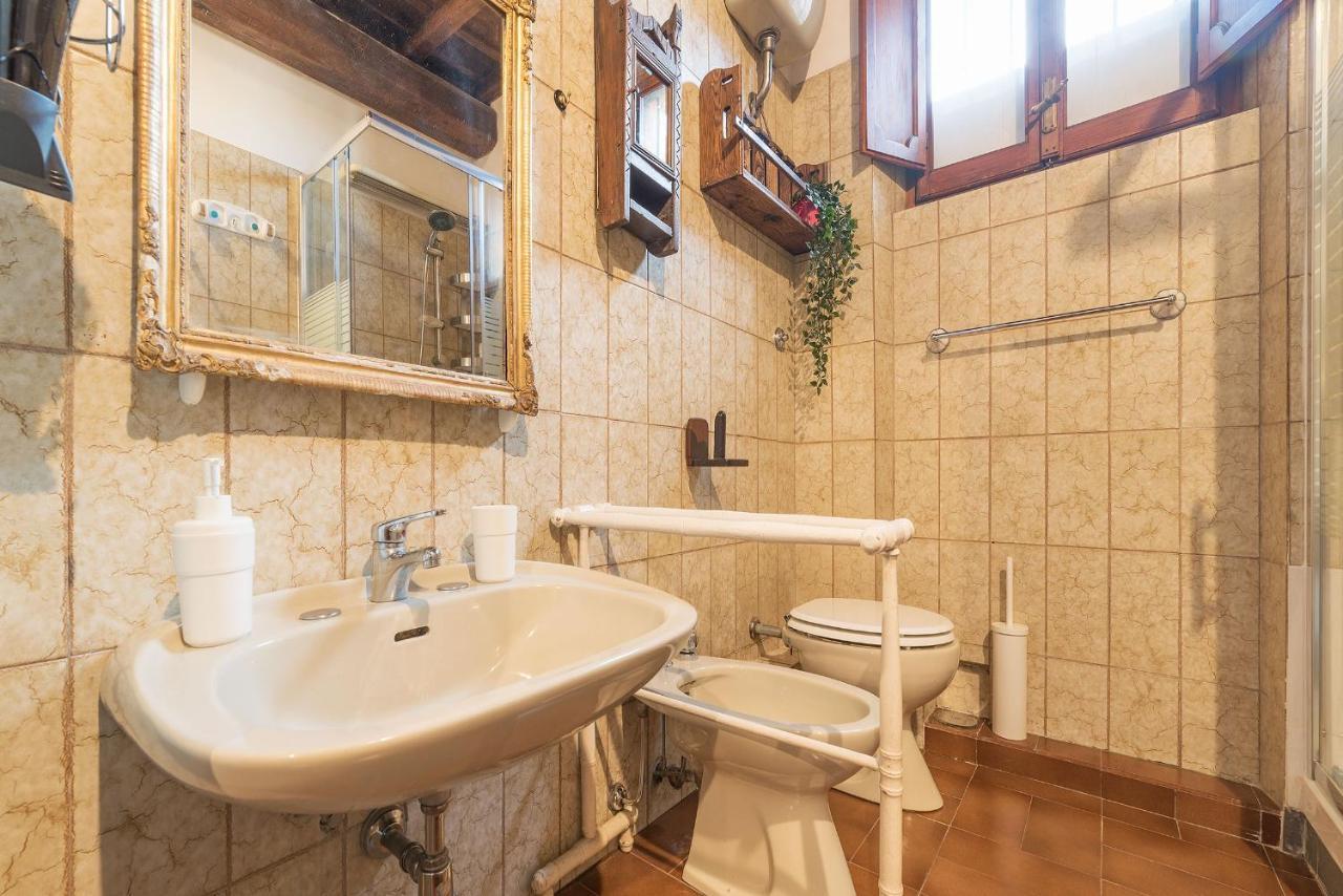 Montecitorio & Pantheon Stylish Flat Leilighet Roma Eksteriør bilde